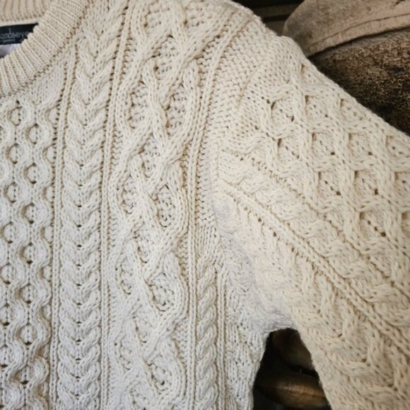 Heritage Irish Knit Sweater – 100% Virgin Wool – Made in Dublin, Ireland – Sz XL - Picture 6 of 12